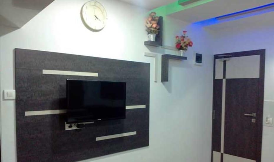 Hotel Decent Surat Zewnętrze zdjęcie
